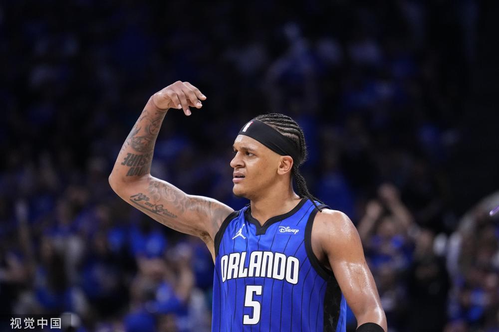 她常常通过 她常常通过